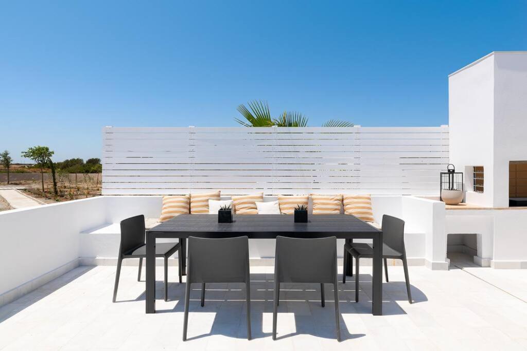 Villa Seafish Villa, 2 Luxury At *